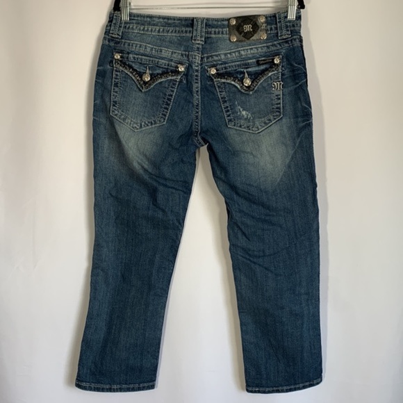 Miss Me Blue Lightly Distressed Boyfriend Capri Jeans - Picture 11 of 16